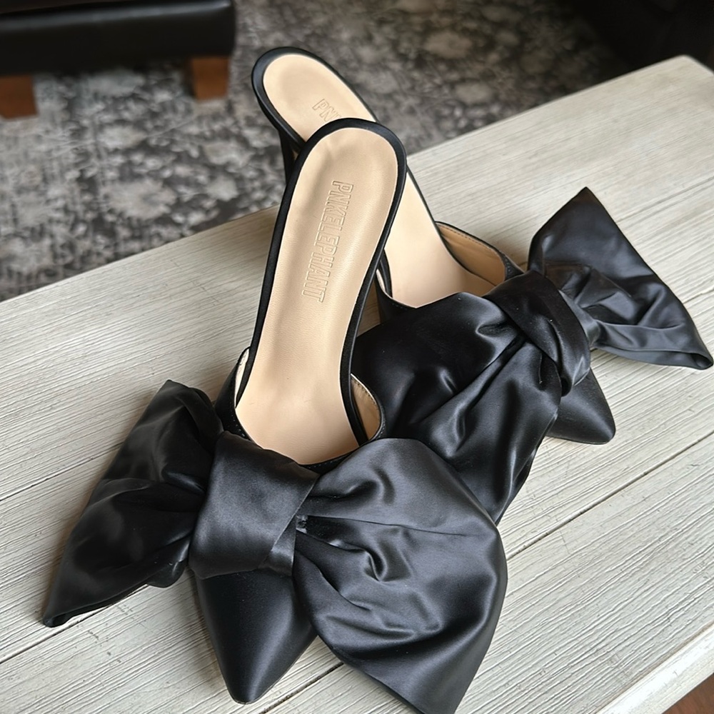 Bow Heeled Mules